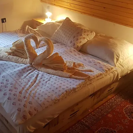Dağ evi Horsky Dom Tale